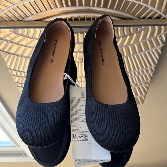 Amazon Essentials Black Ballet Flats 8.5 - Picture 4 of 5